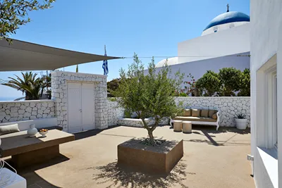 Olia Villas & Suites