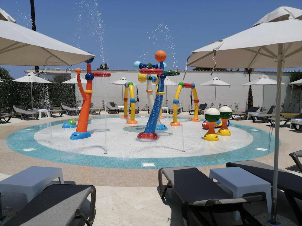 Senseana Sea Side Resort & Spa