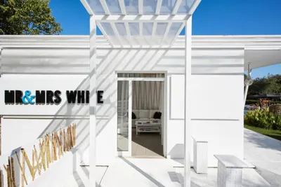 Mr & Mrs White Corfu