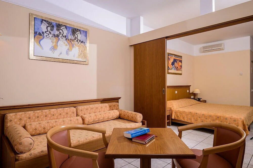 Vantaris Palace Hotel