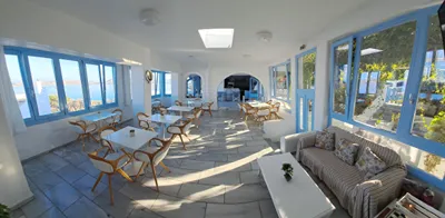 Stratos Apartments & Studios