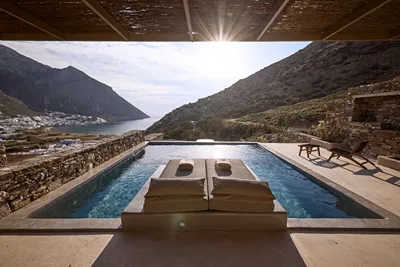 Apsila Pool Suites