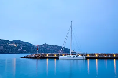 Zeus Eleva Mirabello Bay
