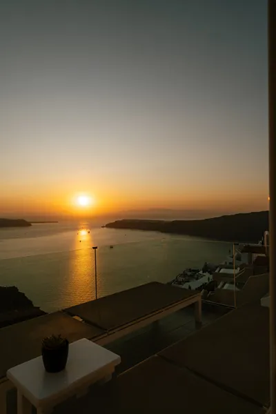Anemos Cave Suites