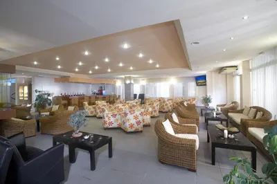 PORTES BEACH HOTEL