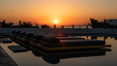 Volcanic Arc Santorini Suites