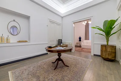 2 Mazi Suites