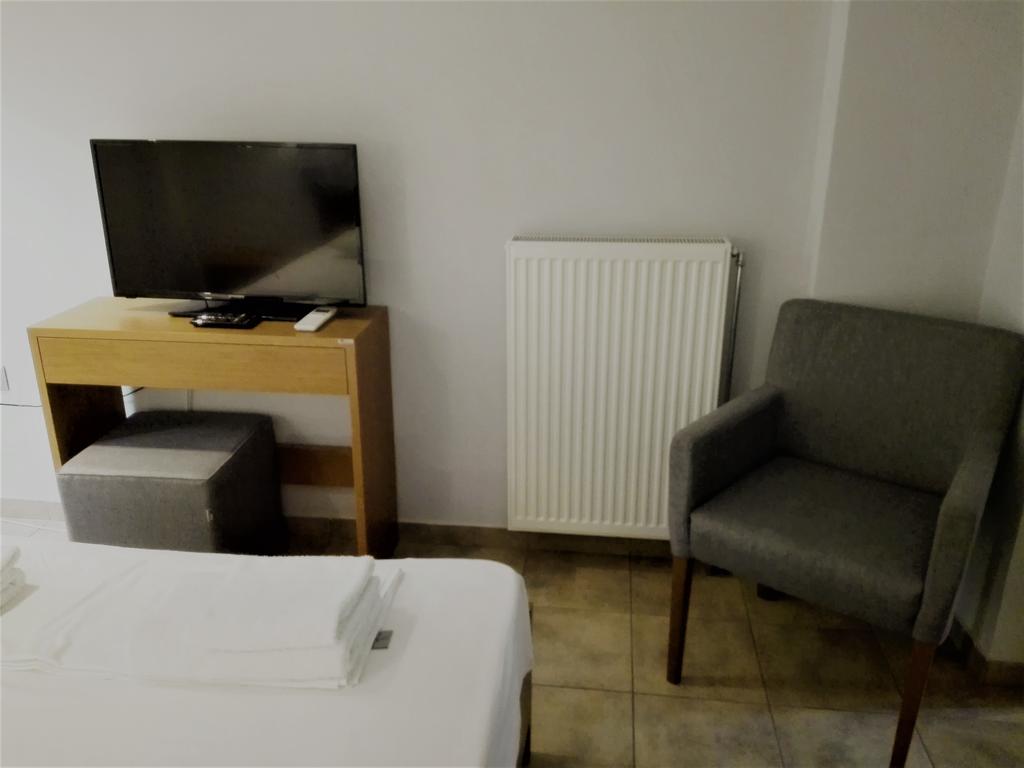 Meni Apartments Hotel