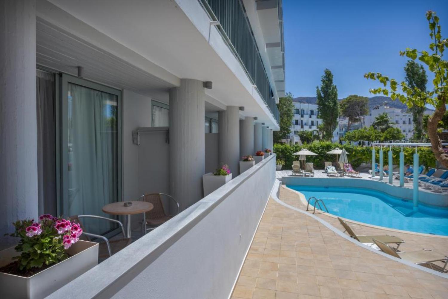 Alia Beach Hotel