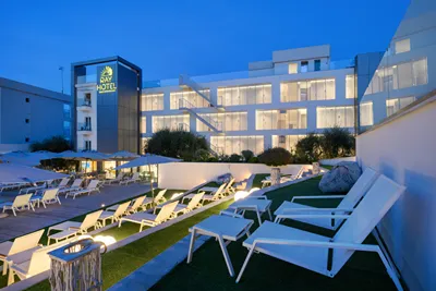 Ray Hotel