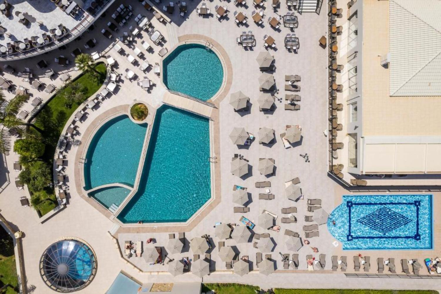Vantaris Palace Hotel