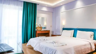 Royal Hotel Polichrono
