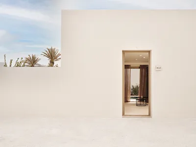 Nous Hotel