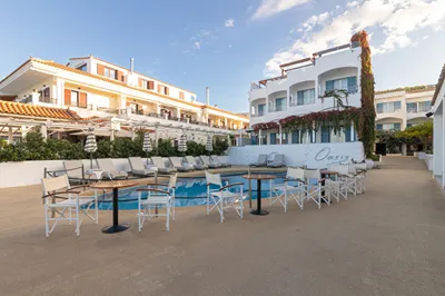 Oasis Beach Hotel