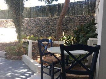 Unique Galini Oia - Adults Only