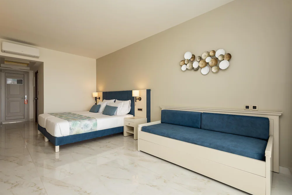 Vantaris Palace Hotel