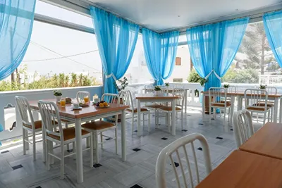Glaros Hotel