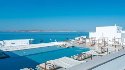 Manoulas Beach Hotel