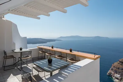 Porto Fira Suites