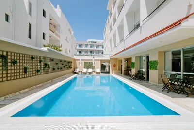 Zephyros Hotel