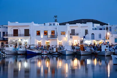 Mr and Mrs White Paros