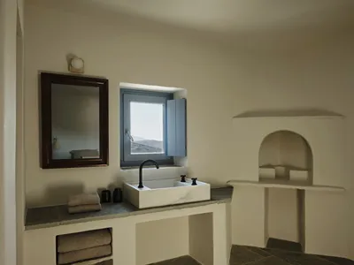 Ona Villa