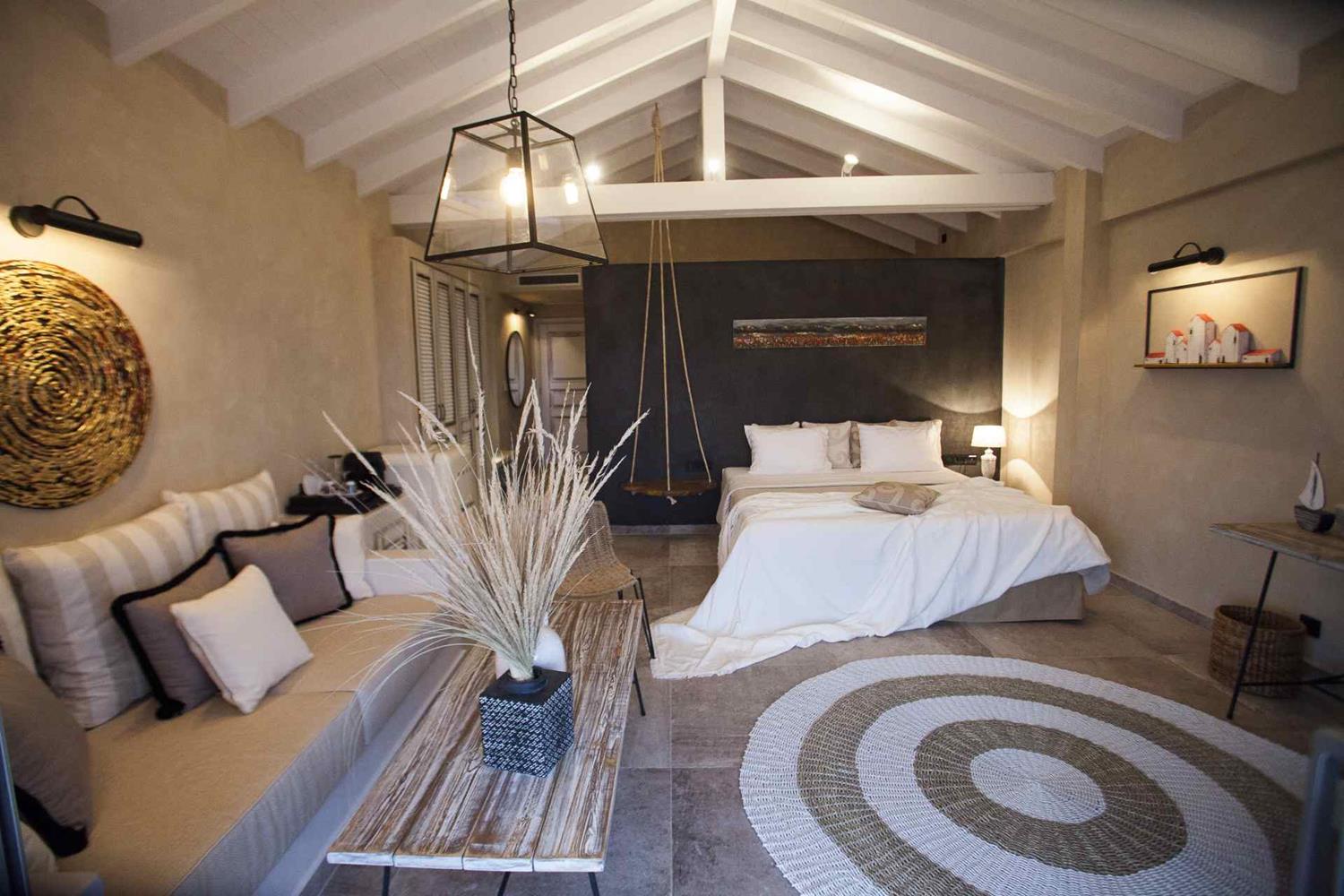 Evilion and Stilvi Hotels