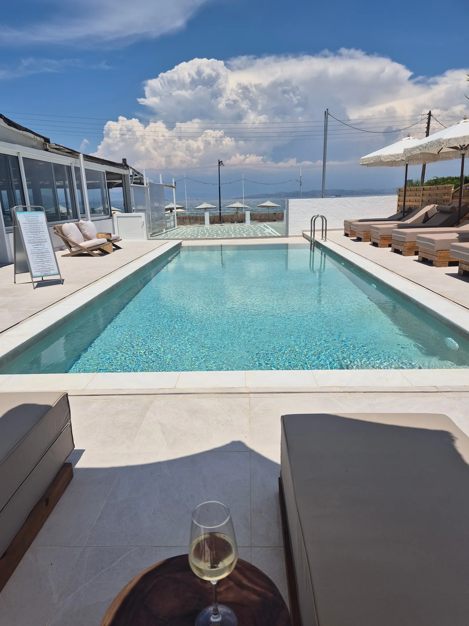 Laza Beach Inn Agistri