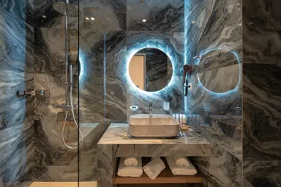 PHILIA CENTER SUITES