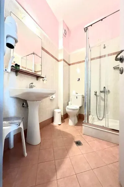 Ioni Hotel