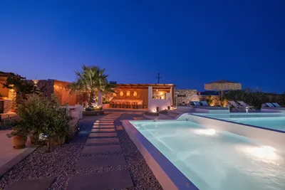 Myconian Theros Luxury Suites