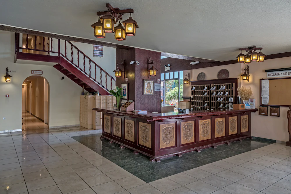 LEFKONIKO BEACH HOTEL