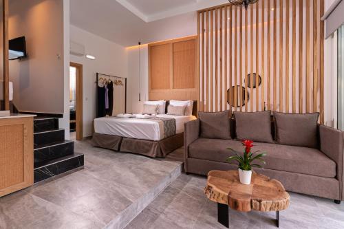Delfina Art Resort Hotel