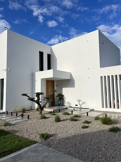 Omnia Villa