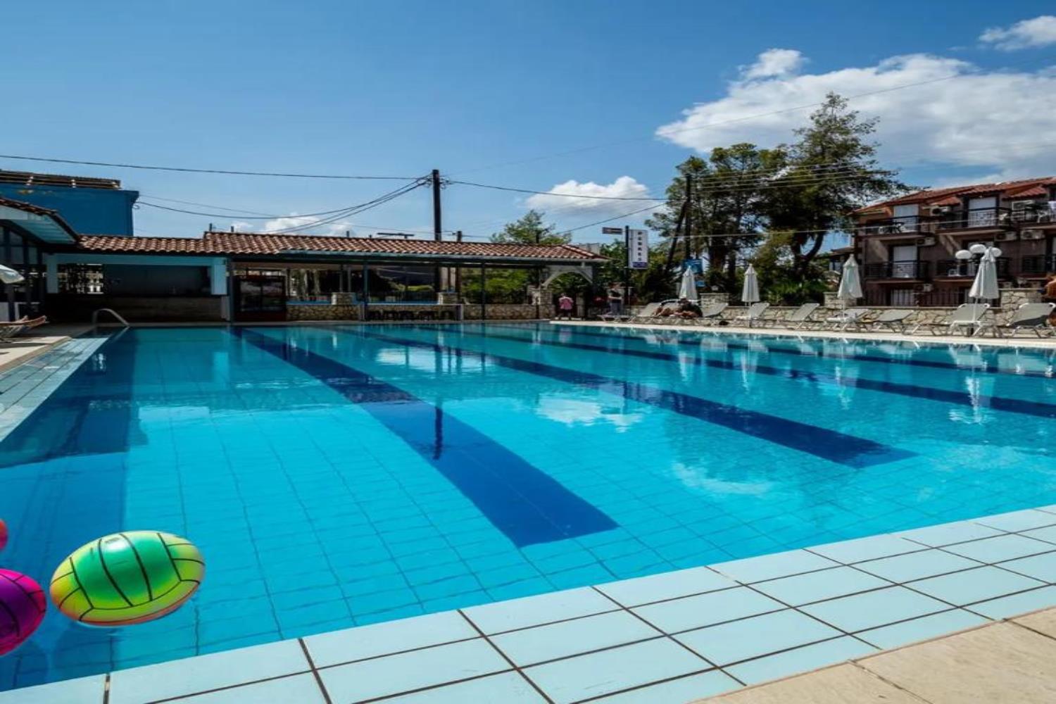 Perkes Hotel Complex