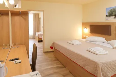 Theo Hotel Apartments