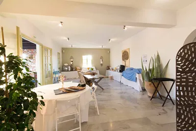 Parosland Hotel