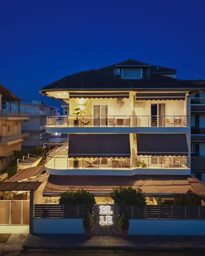 Elle Rooms & Suites