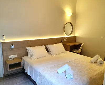 Caravel Apartment Hotel
