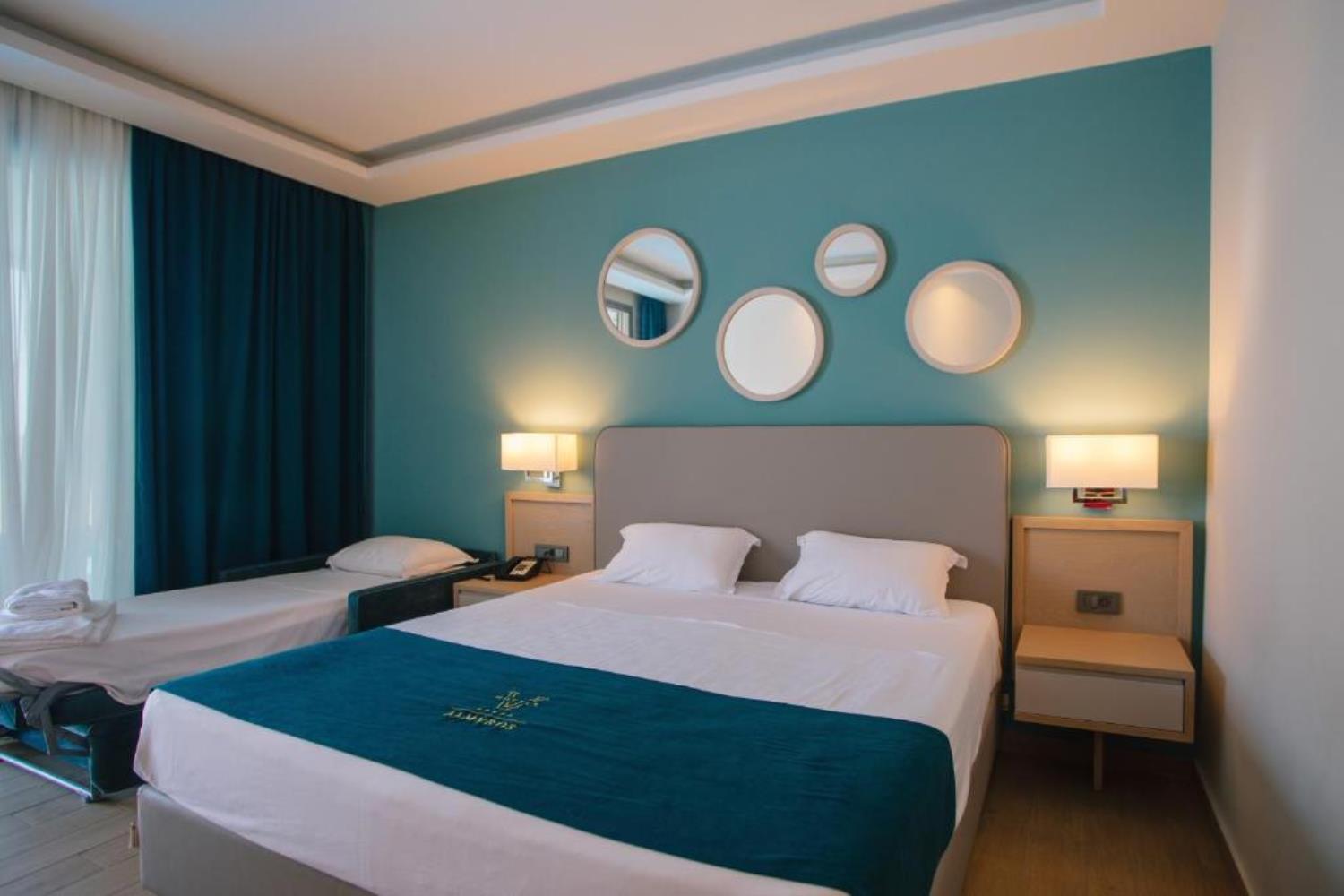Almyros Beach Resort & Spa