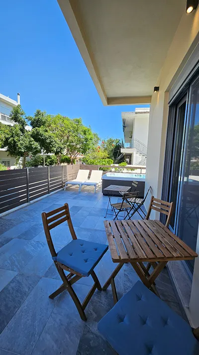 Rhodes City University Suite