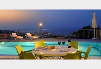 Danae's Luxury Villas