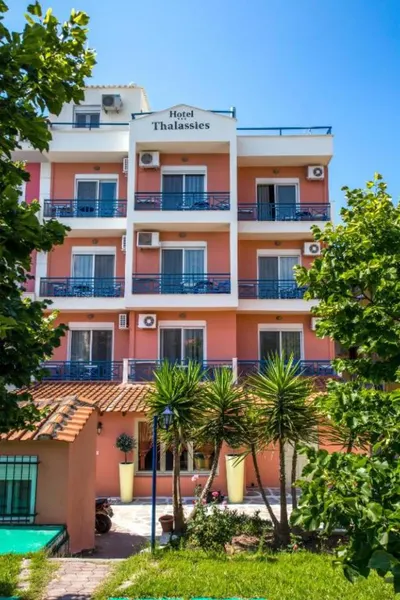 Thalassies Hotel