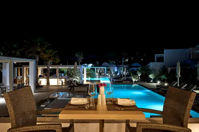 Aurora Luxury Suites Santorini