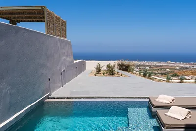 Lavadoze Luxury Suites