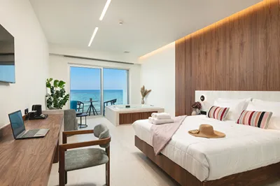 Elia Sea Suites