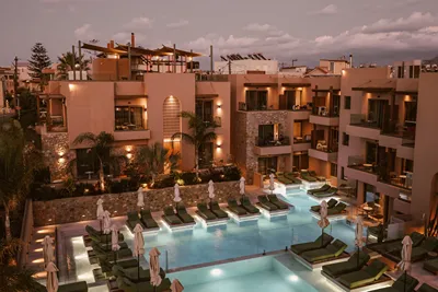 Paralos Venus Suites