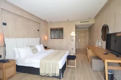 Evilion and Stilvi Hotels