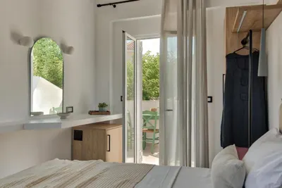 Zefyros Eco Hotel