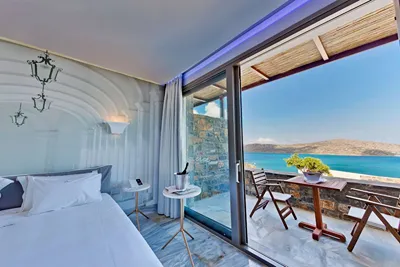 Royal Marmin Bay Boutique & Art Hotel